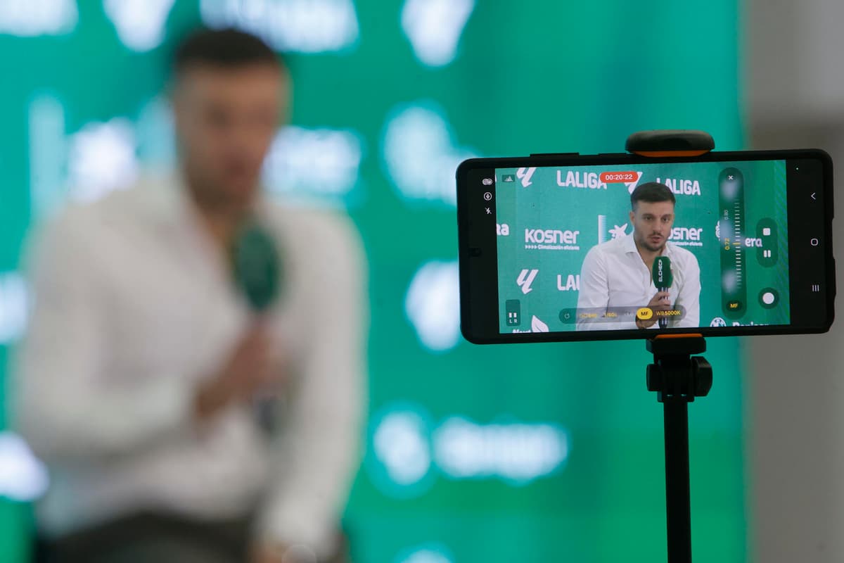 ESTRENO EUROPEO: El argentino Anselmi debuta en un Elche sin refuerzos ante el Kaizer Chiefs sudafricano