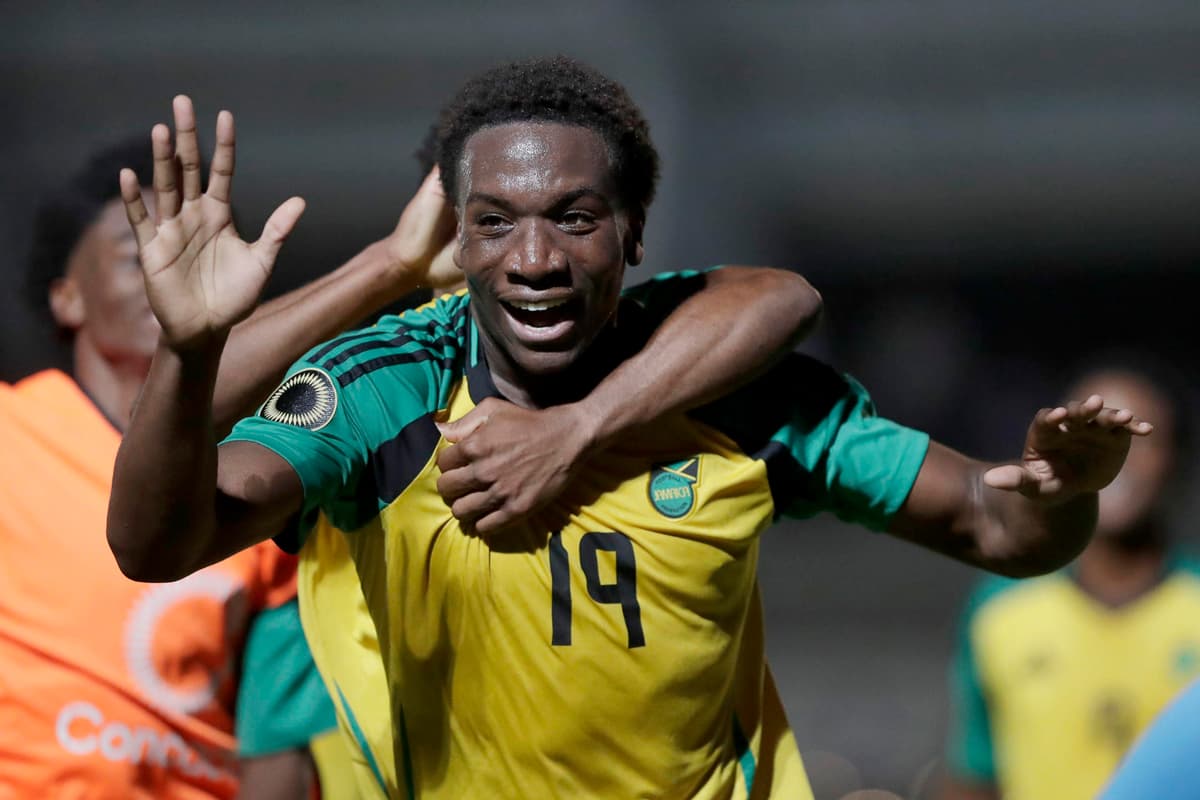 GOLPE EN EL ÚLTIMO SUSPIRO: los jamaicanos Bent y Nolan tumban a la Sub-20 hondureña