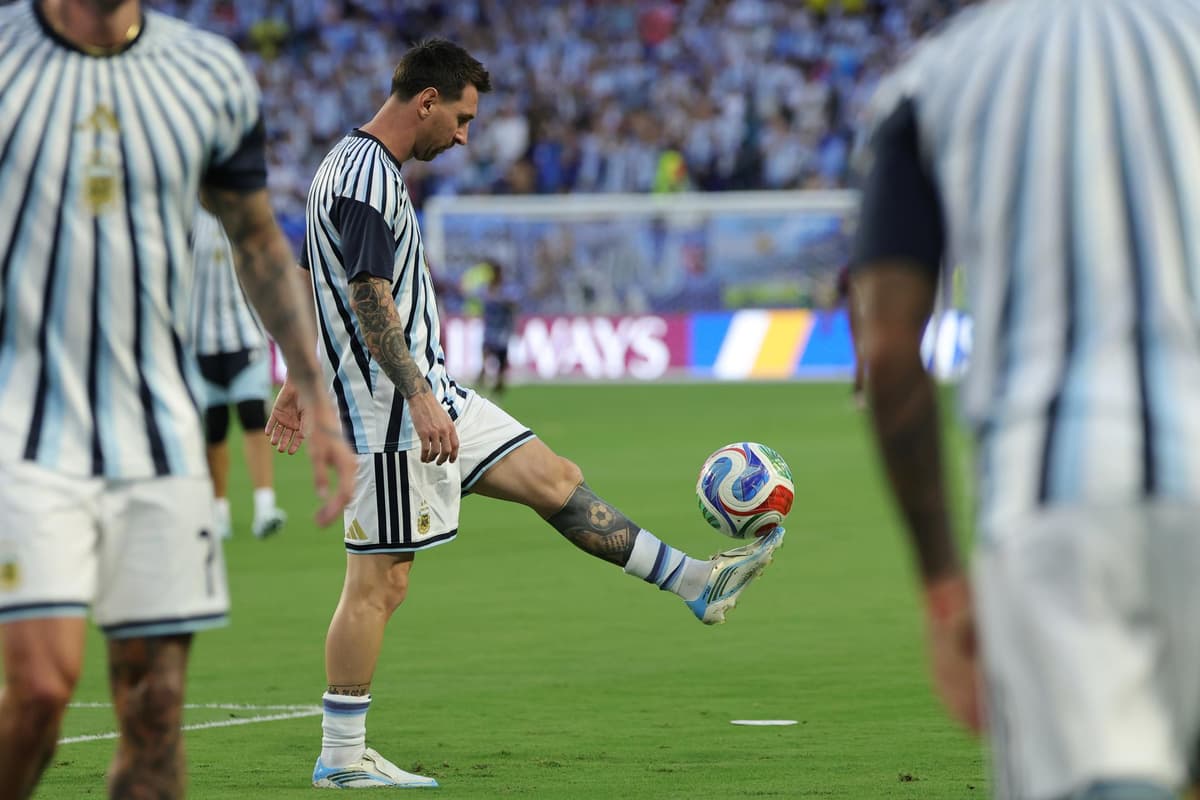 EL ÚLTIMO BAILE El argentino Messi apuesta por sus icónicas botas «Último Tango» en la semifinal del Mundial
