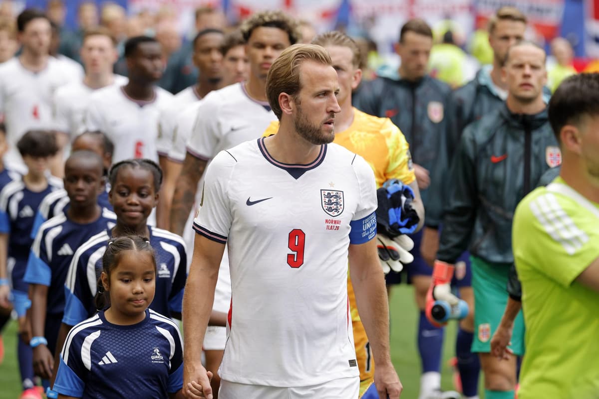 A CINCO DE LA HISTORIA: Kane iguala a Rooney y amenaza el récord de Shilton