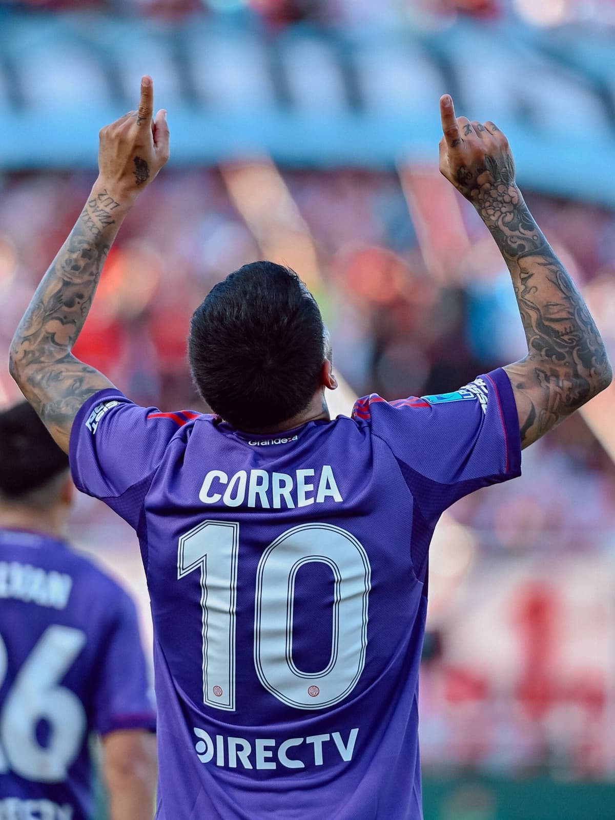 ¡REACCIÓN! El argentino Correa guía a River al triunfo
