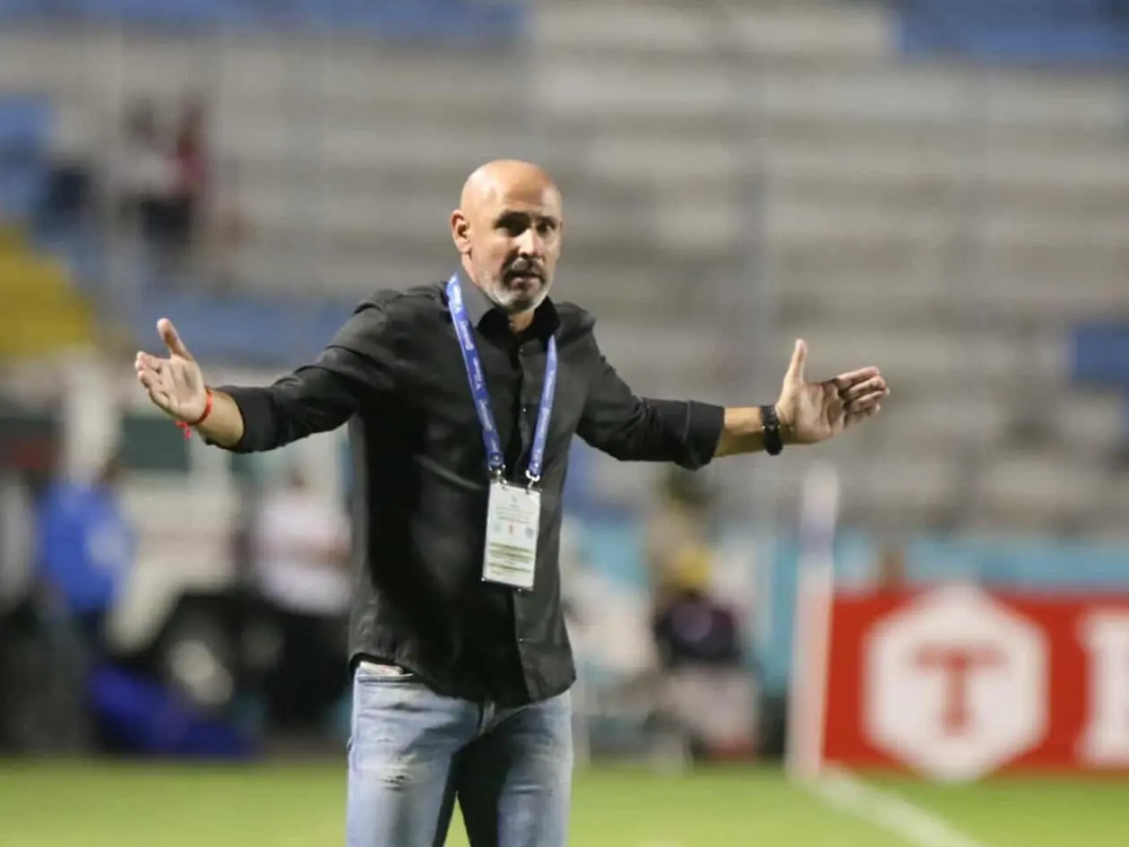 ¡CIMA REÑIDA! El uruguayo Espinel y Olimpia comparten el liderato en Honduras