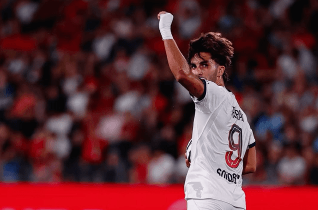 ¡DOBLETE! El español Torres rescata al PSG de una derrota