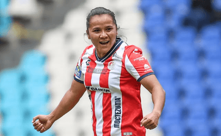 ¡GOLEADORA IMPARABLE! La venezolana Higuera se adueña del ataque de San Luis