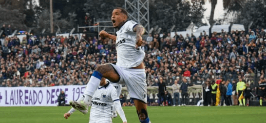 ¡CIMA FIRME! Liverpool sigue líder y Nacional gana el clásico