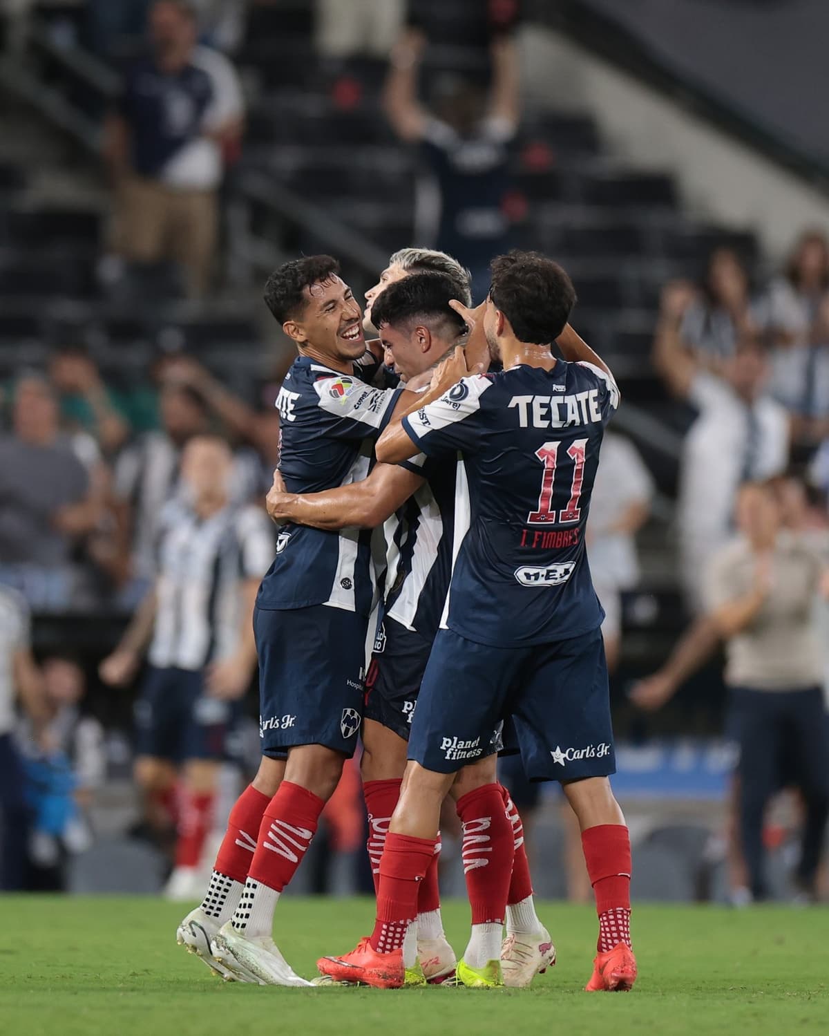 ¡GOLEA MONTERREY! el uruguayo Rossi impulsa a Rayados al liderato