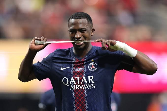 ¡LENS DESTRONA al PSG de Pacho y hace historia en Francia!