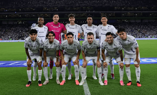 ¡SORPRESA! El español Llorente guía al San Luis ante Monterrey