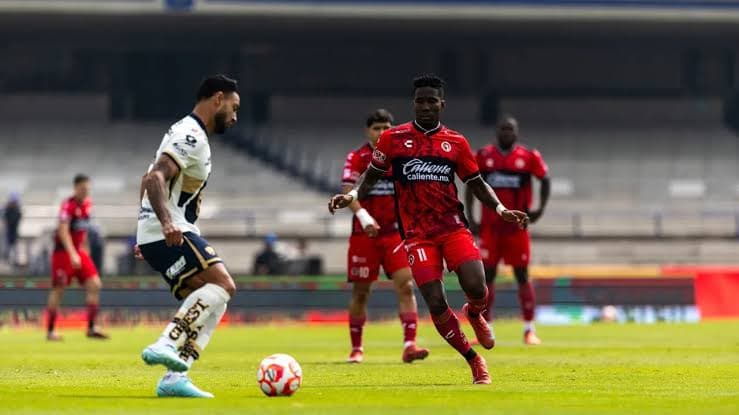 ¡DOBLETE DE MORA! Xolos vs Pumas acaba 2-0; el panameño Carrasquilla y el costarricense Navas no evitan la caída