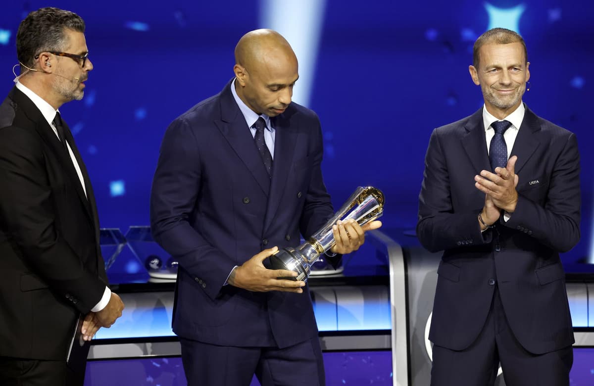 Thierry Henry recibe el Premio Presidente de la UEFA: “Aquí se cierra el círculo”