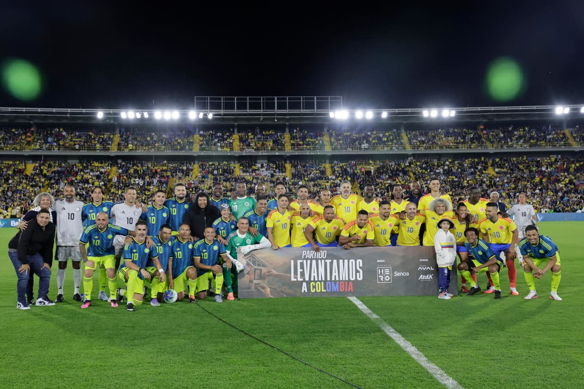 ¡NOCHE SOLIDARIA! Las leyendas del fútbol colombiano emocionan a Bogotá