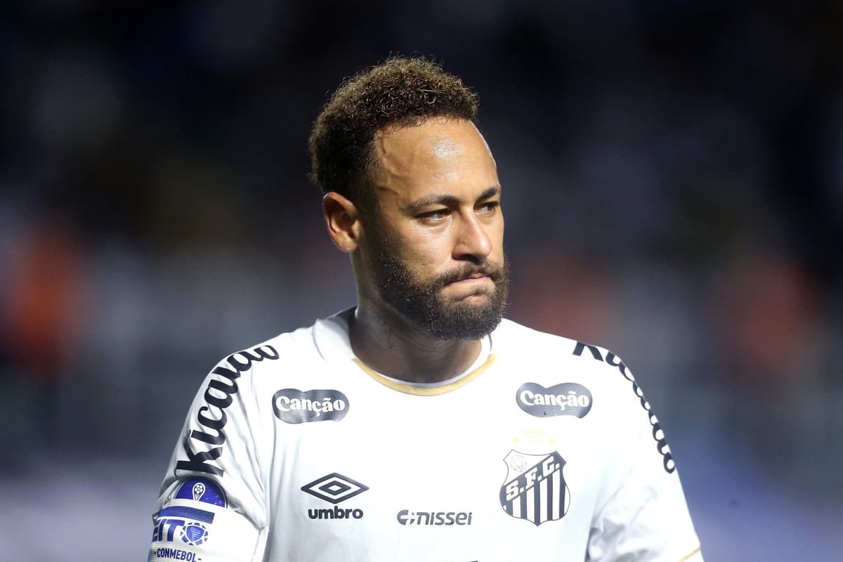 El intercambio de insultos con dirigentes del Remo se suma a las polémicas de Neymar