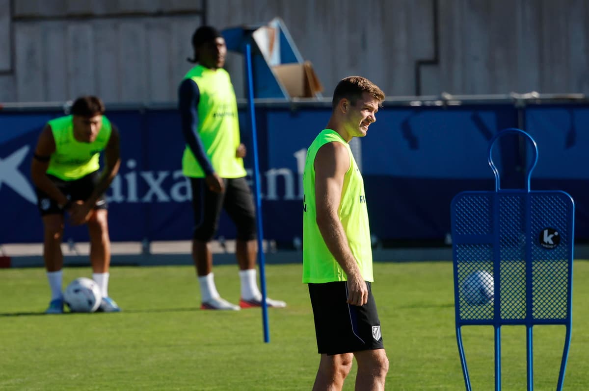 ¡ALARMA ROJIBLANCA! Sørloth se perderá el inicio de LaLiga con el Atlético