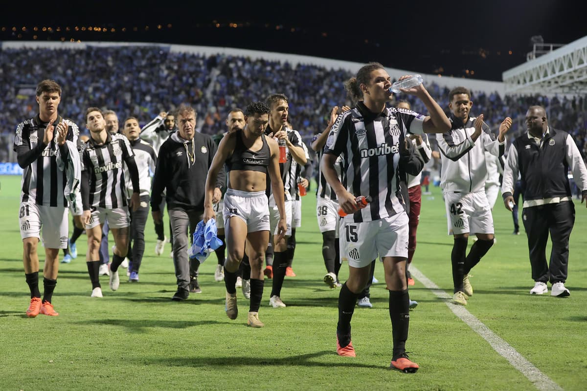 Santos pone fin a la aventura de Macará y se cita en cuartos con Atlético Mineiro