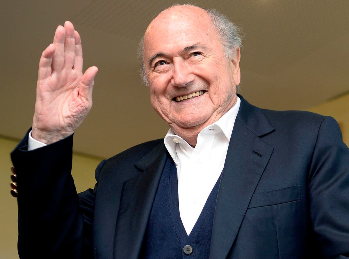 ALERTA EN LA FIFA: Blatter rechaza convertir el fútbol en un negocio privado