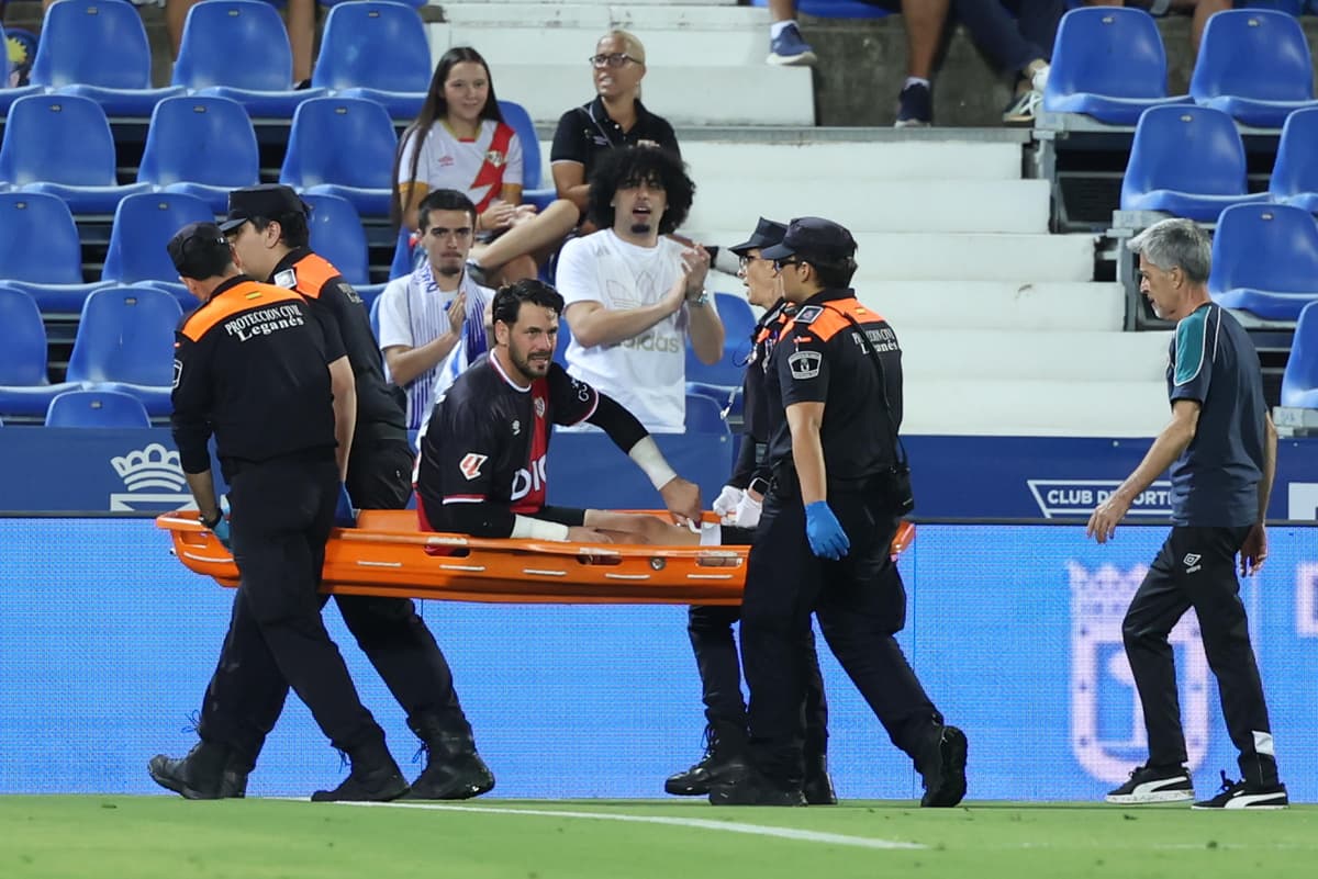 La lesión de Batalla deja a Cárdenas como único guardameta de primera plantilla en el Rayo