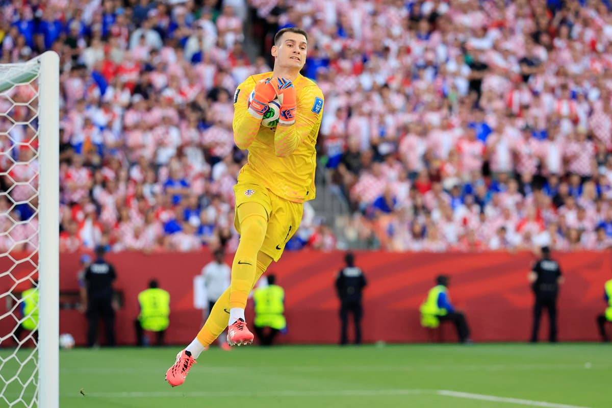 El Barça hace oficial el fichaje del portero croata Dominik Livakovic hasta el 2030