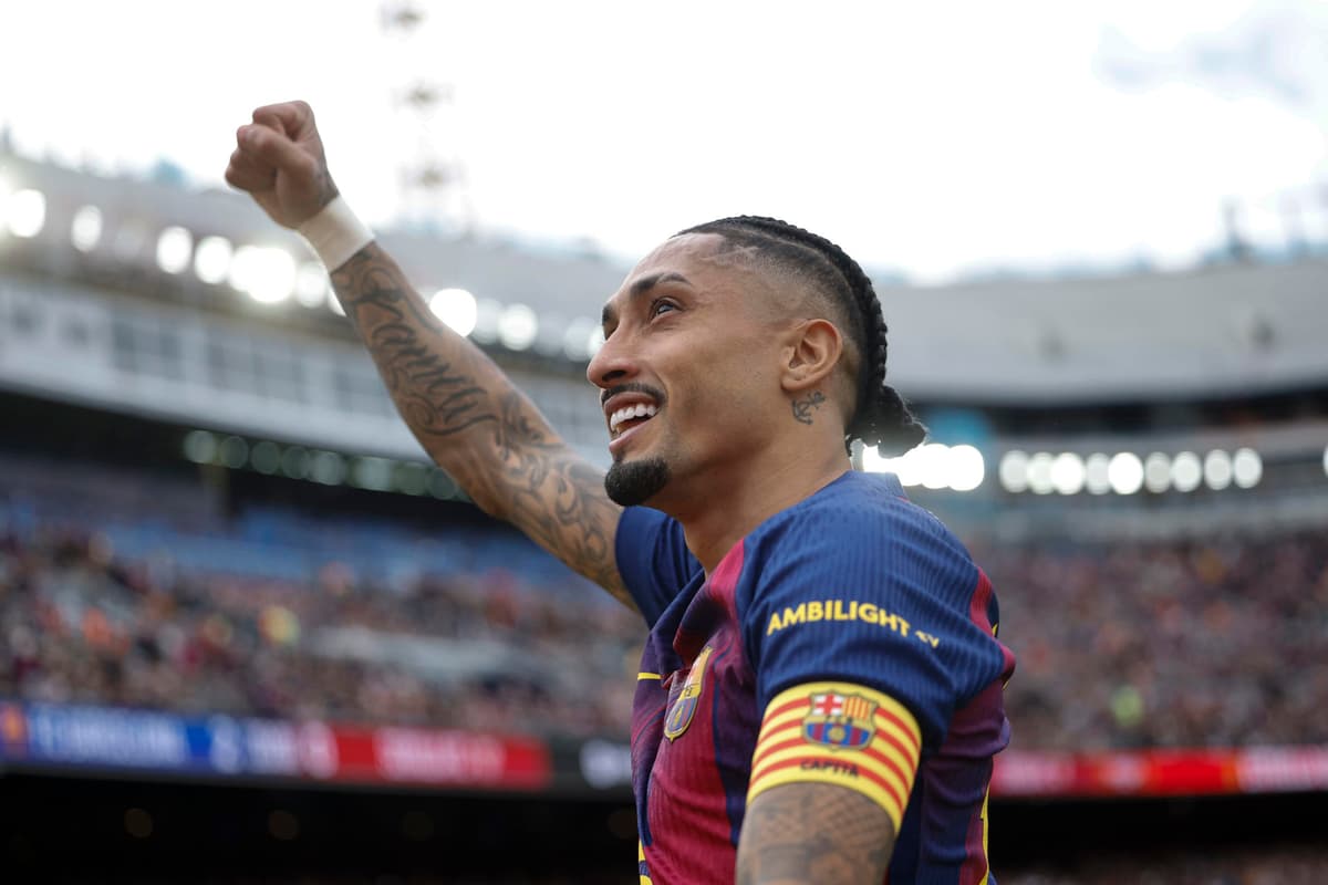 Flick designa a Raphinha como primer capitán provisional hasta el cierre de la plantilla