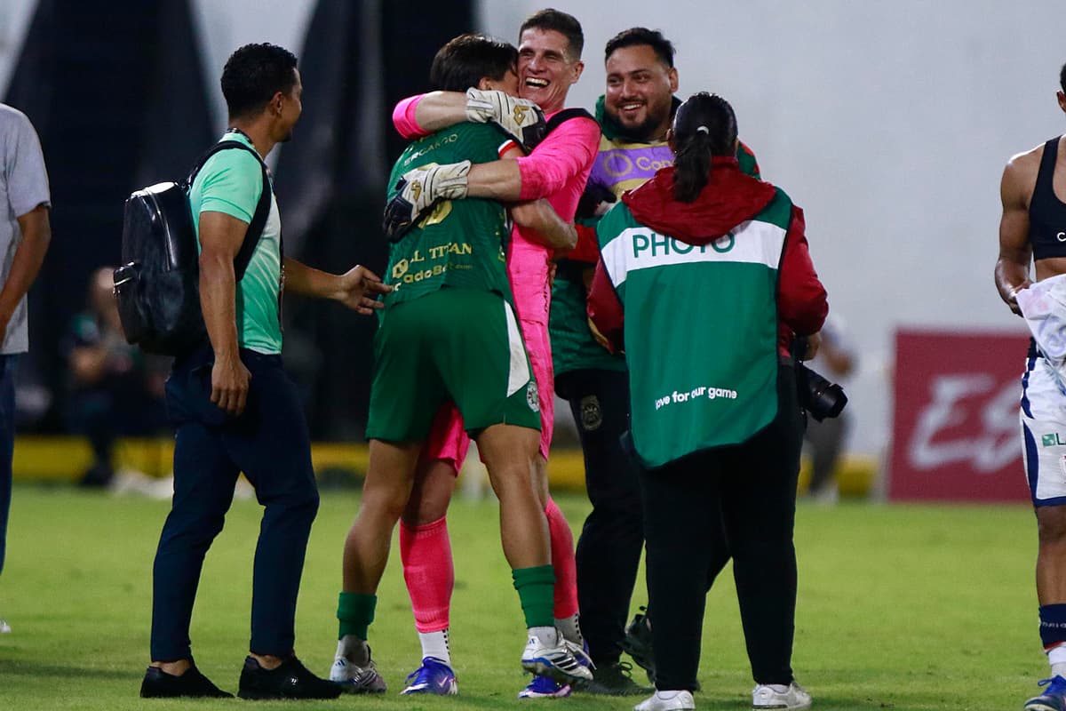 3-0. Marathón golea a Real Estelí y pasa a los cuartos de final