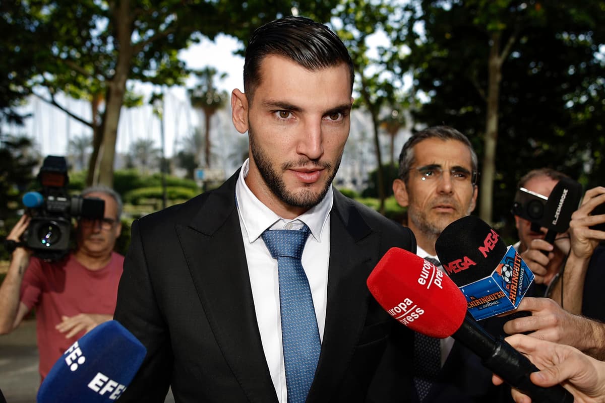 SE VA A GRECIA. El español Mir jugará cedido en el Aris de Salónica