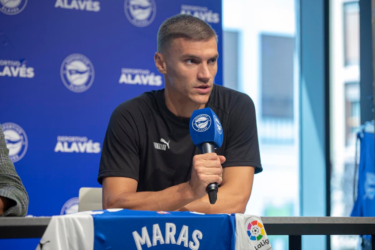El Alavés despide a Maras por una disminución «voluntaria y continuada» de su rendimiento
