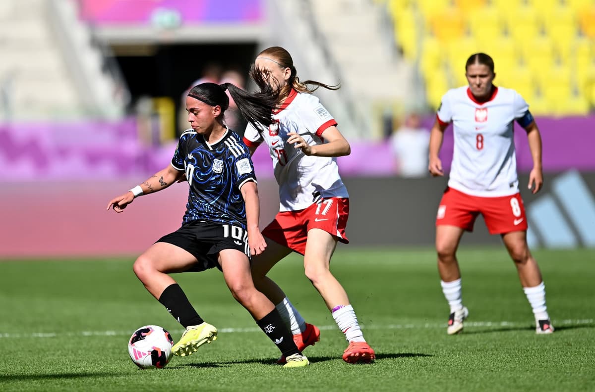 ¡DEBUT CONTRASTANTE! Las argentinas caen ante Polonia y Brasil golea