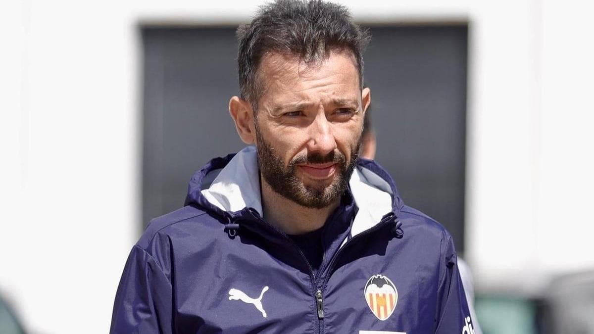 ¡REIVINDICACIÓN! El español Carlos Corberán exige respuesta del Valencia ante el Barcelona