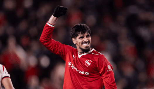 AÚN ESPERA SU ESTRENO: el argentino Lomónaco sigue sin debutar con el Elche