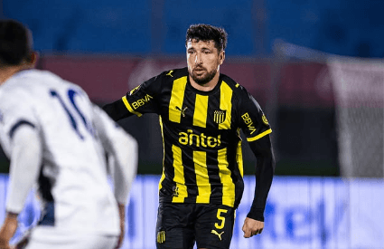 ¡PEÑAROL MANDA! El Aurinegro se afianza arriba y Nacional se aleja del título