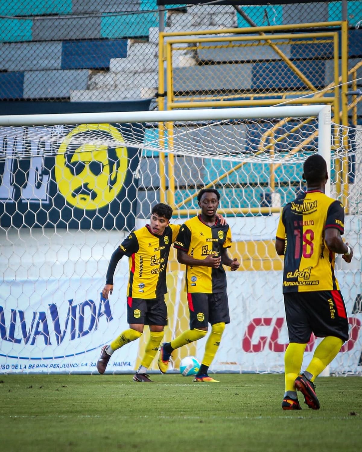 ¡SALTO CLAVE! El Real España sube al segundo lugar en Honduras