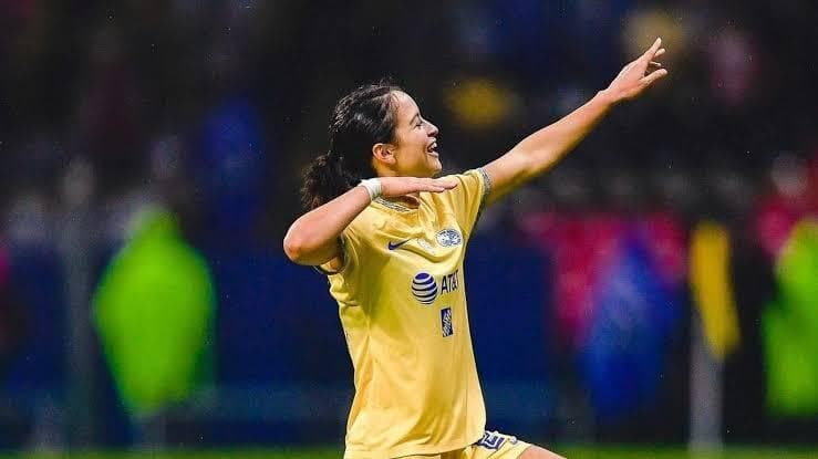 ¡HISTÓRICA! La mexicana Scarlett Camberos entra en la lista del Balón de Oro