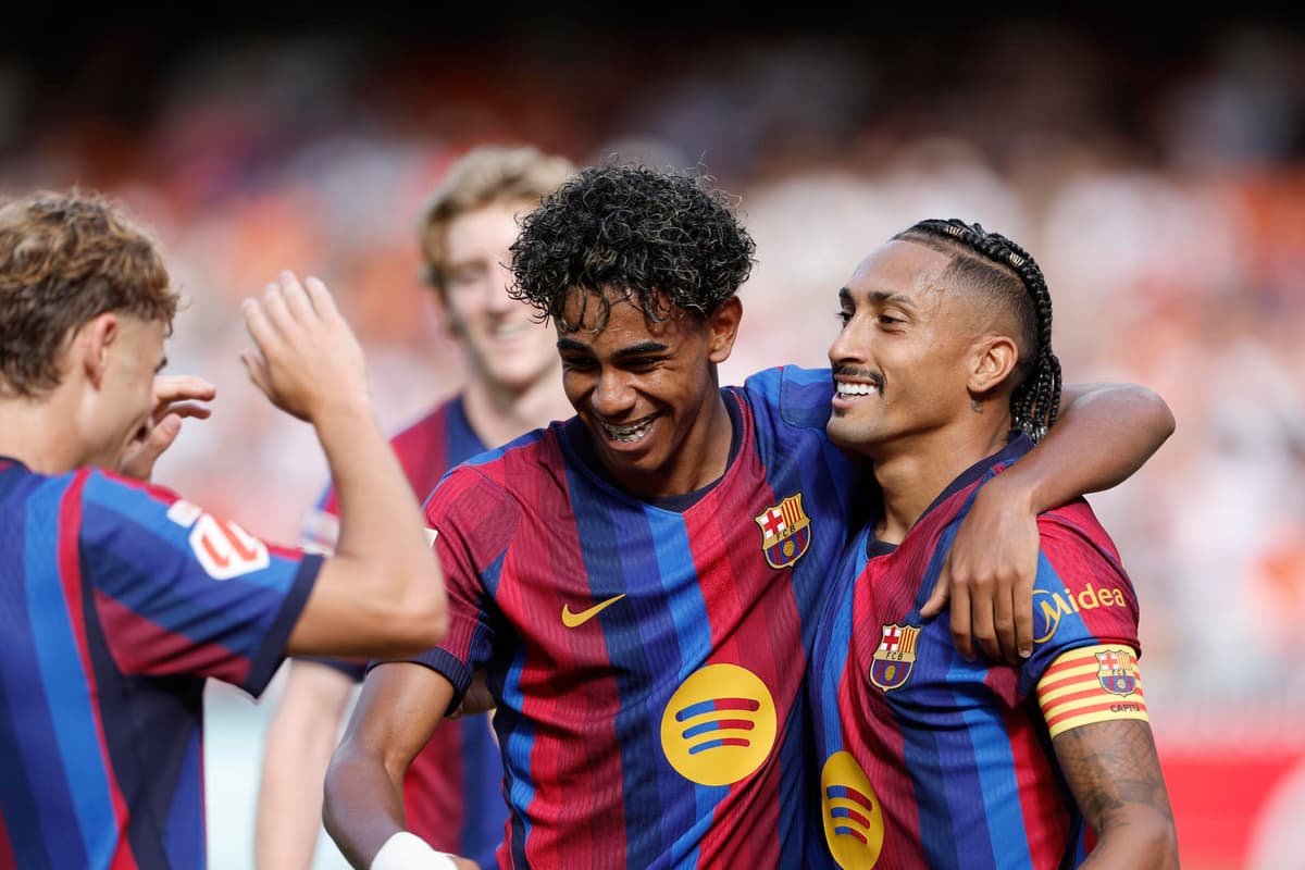 ¡GOLEADA! Flick califica de “casi perfecto” al Barça del brasileño Raphinha