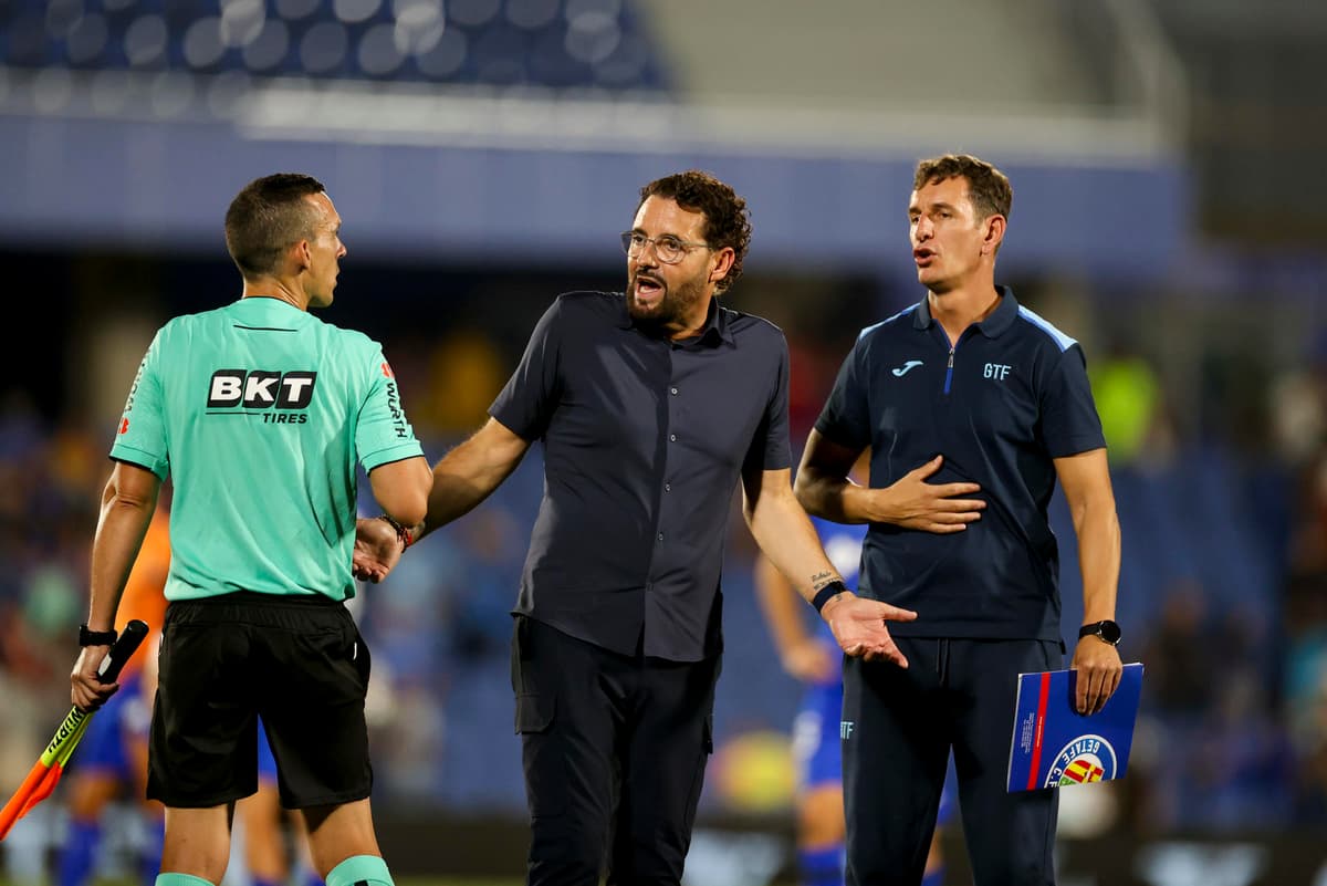 Getafe-Deportivo: Hidalgo se mira en el espejo del ‘maestro’ Bordalás
