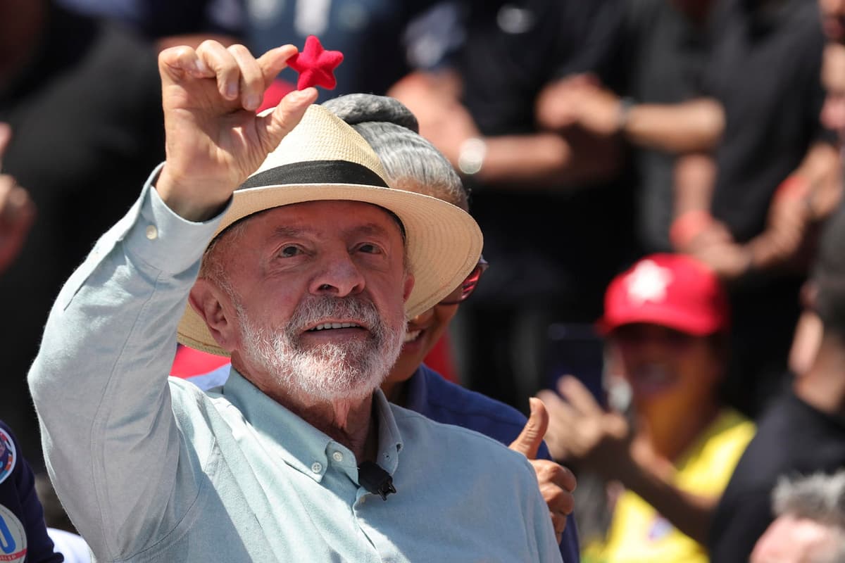 Lula sanciona una ley que impulsa la profesionalización del fútbol femenino