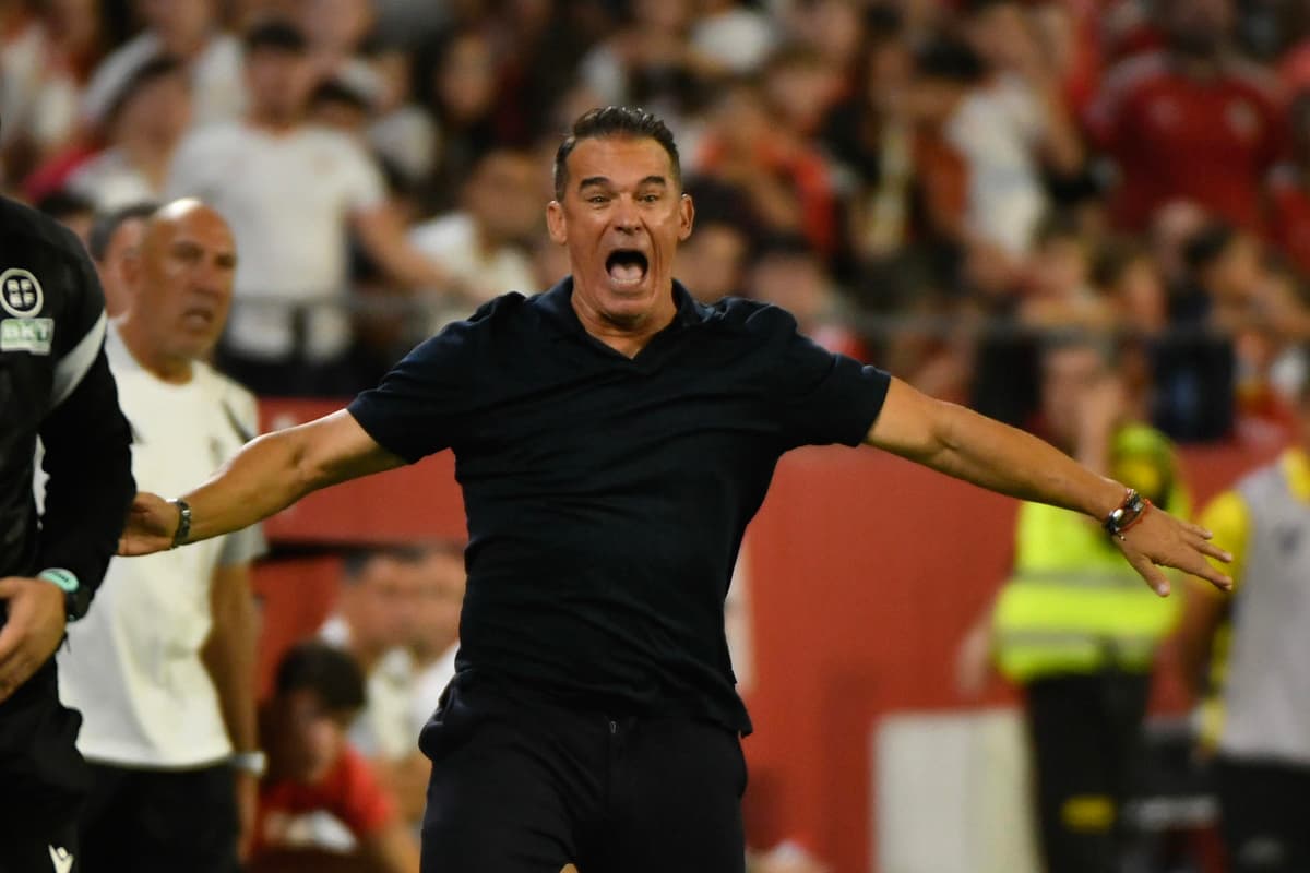 Luis García Plaza destaca «la insistencia» del equipo para conseguir la victoria