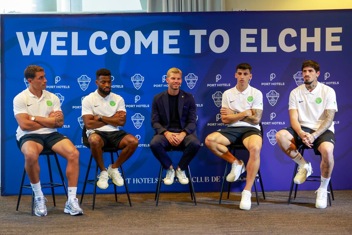 Lomónaco: “No dudé porque sé lo que es el Elche y era un sueño para mí”