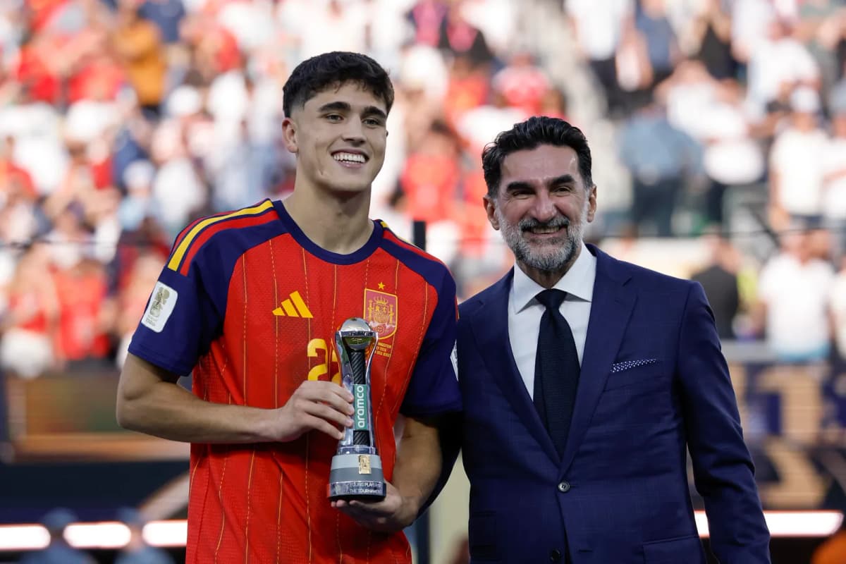 El defensa español Pau Cubarsí, del Barcelona, durante una comparecencia previa al partido de Champions League contra el Galatasaray.