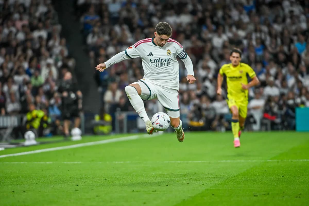 El uruguayo Fede Valverde durante un partido del Real Madrid, donde jugará como lateral derecho frente al Sevilla.