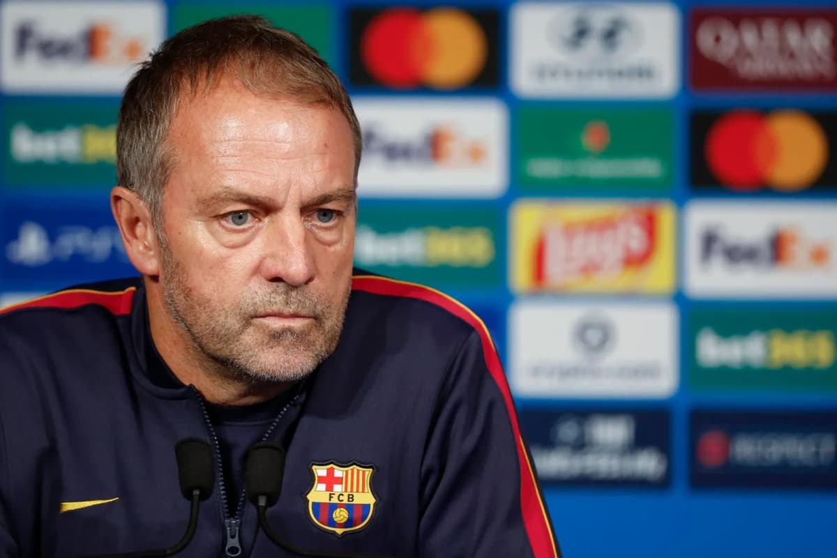 Hansi Flick, entrenador del Barcelona, durante una comparecencia de prensa previa al partido de Champions League contra el PSG.