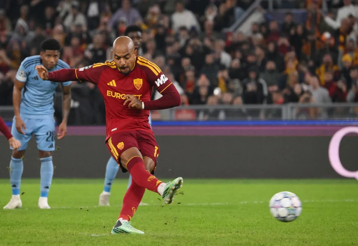El neerlandés Donyell Malen durante el partido de Champions League entre la Roma y el Slovan Bratislava en el Estadio Olímpico.