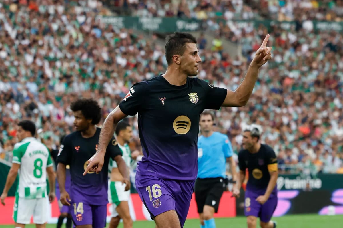 El centrocampista del Barcelona Rodri celebra su gol frente al Betis, el pasado sábado.