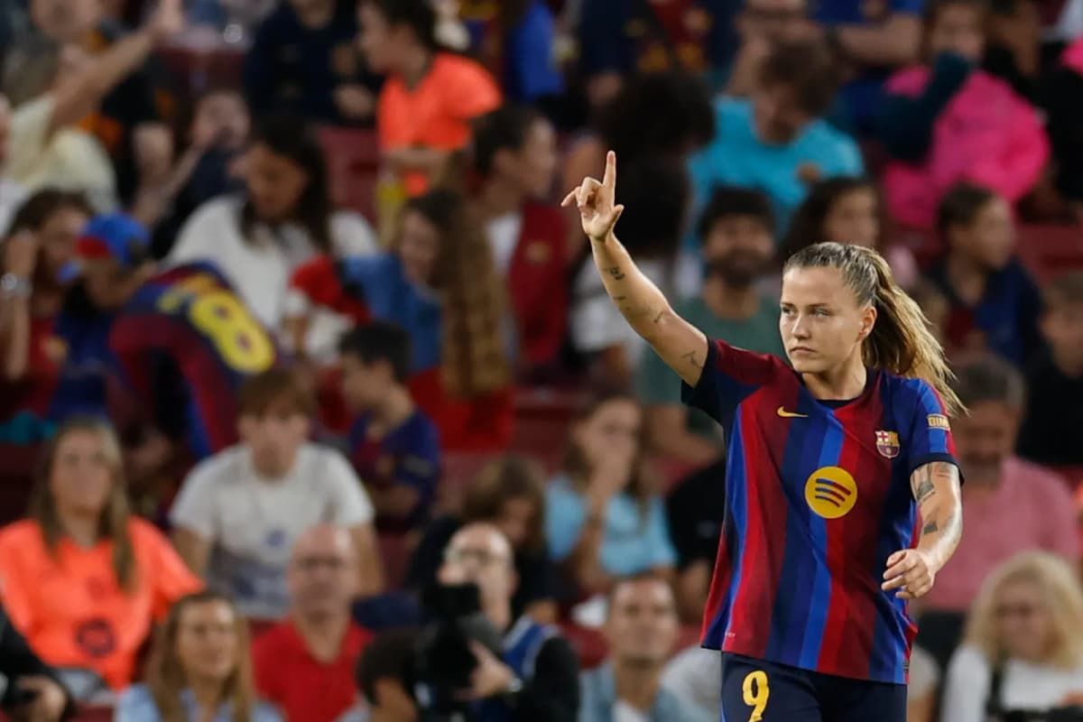 Fotografía del pasado 4 de octubre, en la que puede verse a la delantera del Barcelona Claudia Pina, durante un partido de Liga F.