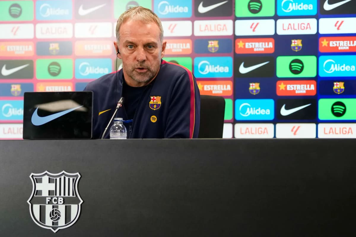 El entrenador del FC Barcelona, Hansi Flick, durante la conferencia de prensa de este viernes.