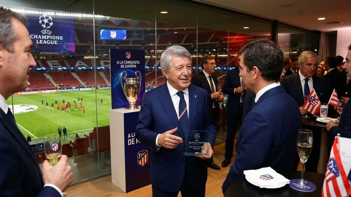 El presidente del Atlético de Madrid, Enrique Cerezo, durante un acto del club, con la Champions League como objetivo de la temporada.