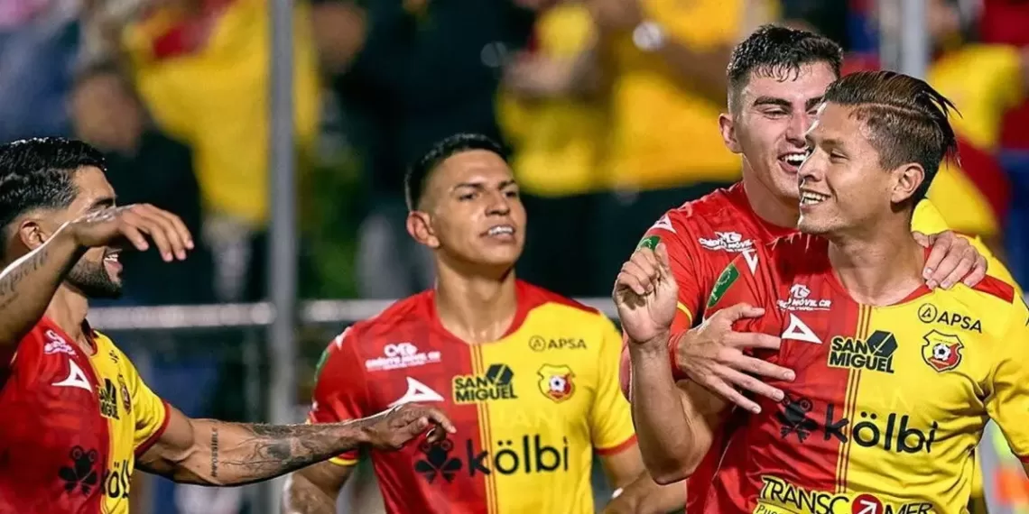 2-0. Herediano vence a Robinhood y se acerca a los cuartos de final de la Copa de Concacaf
