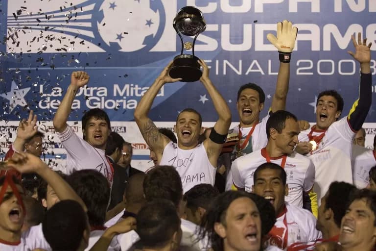 Boca, Defensa y el Inter, excampeones que quieren repetir en una nueva Copa Sudamericana