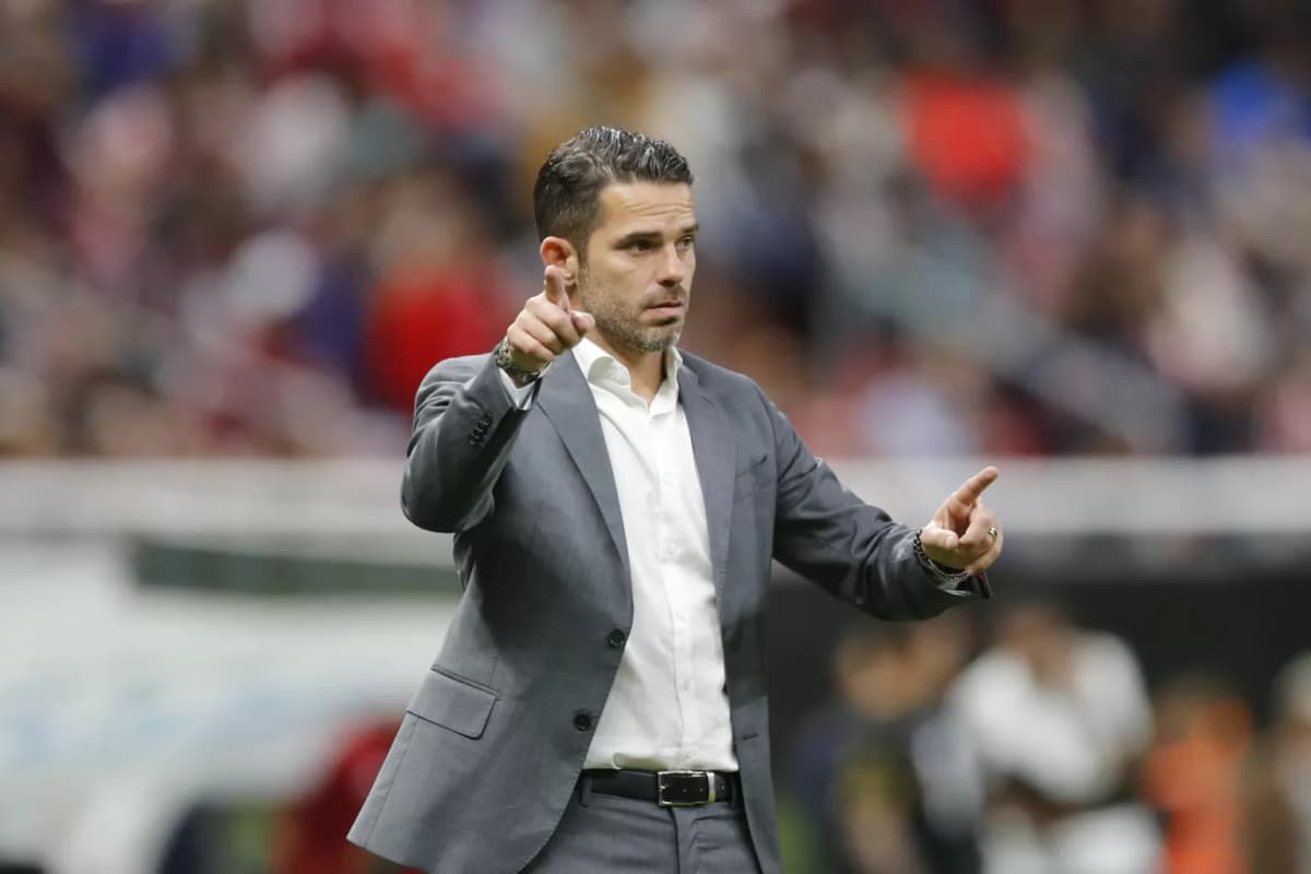El argentino Fernando Gago lamenta que al Guadalajara le falten ganas de ser protagonista