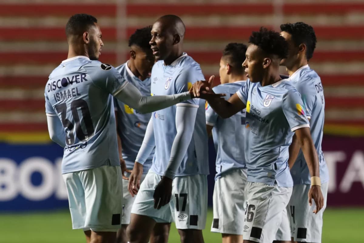 El panameño Azarias Londoño potenciará a un grande de Ecuador