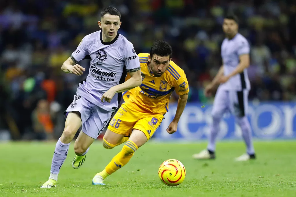 El campeón América del brasileño Jardine vence a Tigres y es el nuevo líder del Clausura