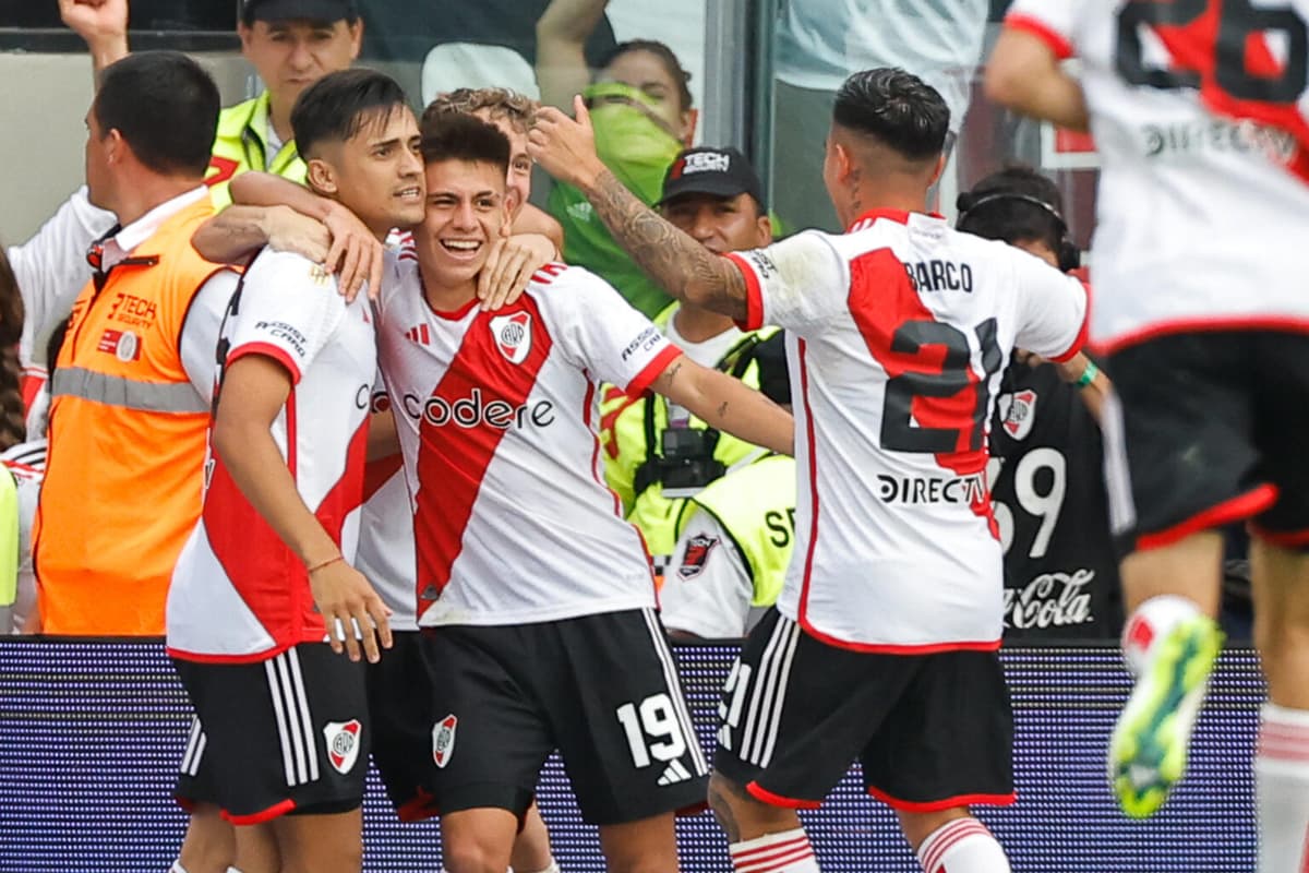 River y Estudiantes se baten en un duelo para agrandar su historia en el fútbol argentino